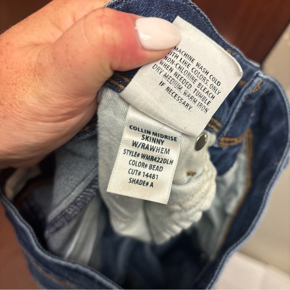 Hudson Collin Midrise Skinny Jean - Picture 13 of 13